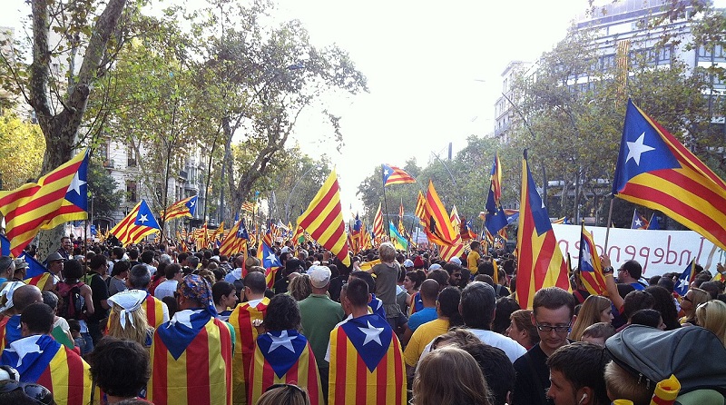 Sostenèm lo pòble catalan dins son drech a l’autodeterminacion. Sostenèm lo govèrn de Catalonha